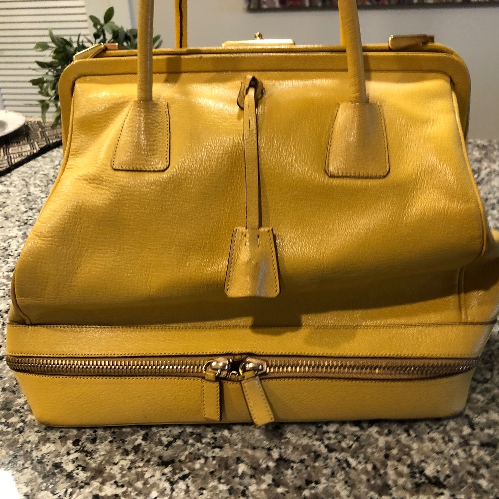 Very rare Vintage Authentic Prada Madras Cerniera Doctor Bag In deep yellow